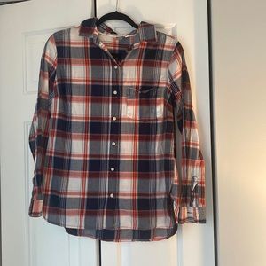 Woman’s Old Navy orange and blue plaid button up shirt. Size medium.